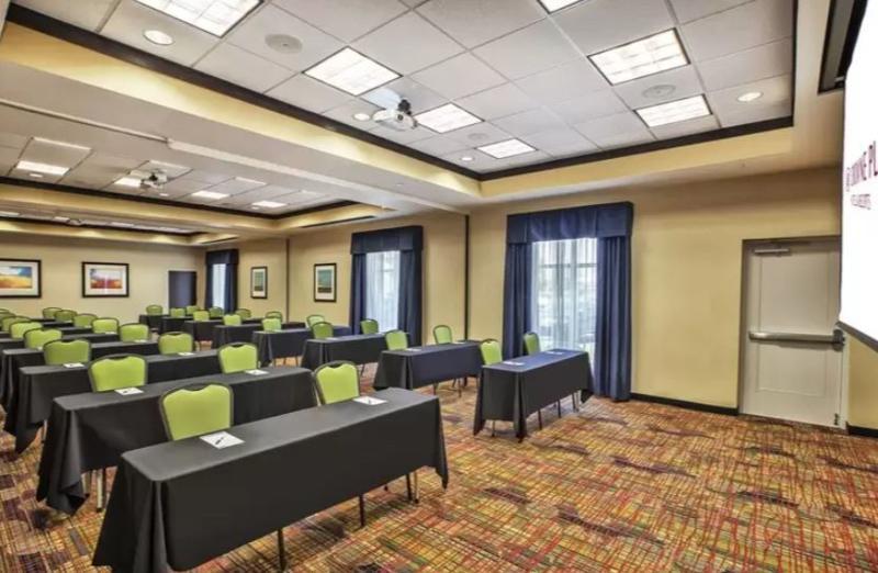Holiday Inn Express & Suites Dayton South - I-675 By Ihg Shanersville Ngoại thất bức ảnh